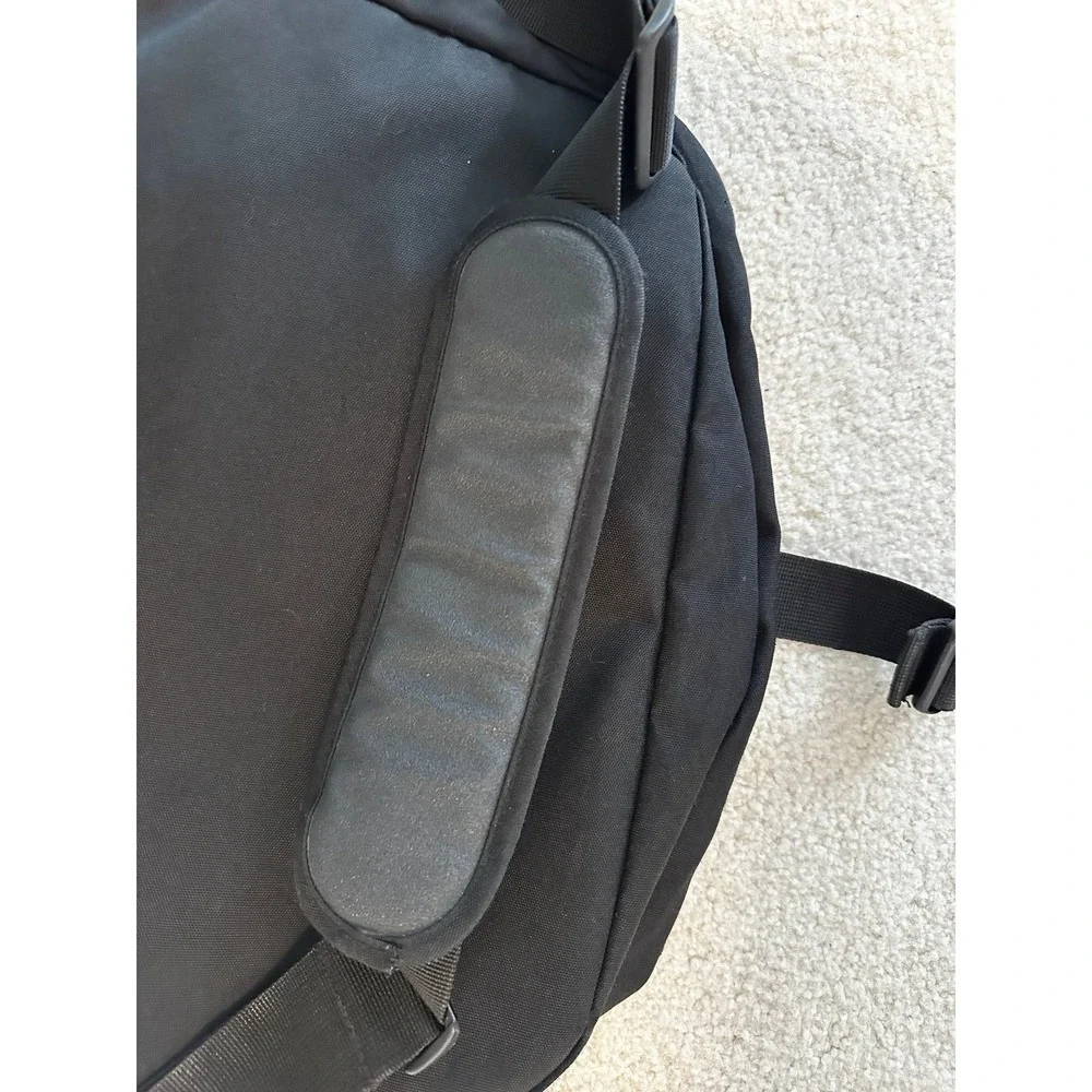 Eddie Bauer Messenger unisex men's women's bag